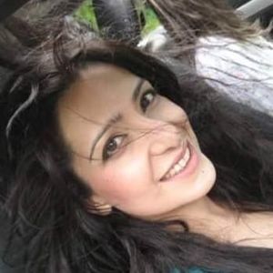 Meet your Posher, Farida